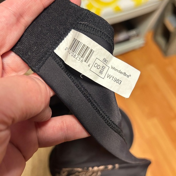 WonderBra W1983 Black Lace Bra 42DD Underwire Lightly Lined Plus Size Classic - Picture 3 of 4